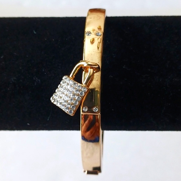 BANGLE BRACELET PAD LOCK CHARM GOLD - Picture 2 of 6